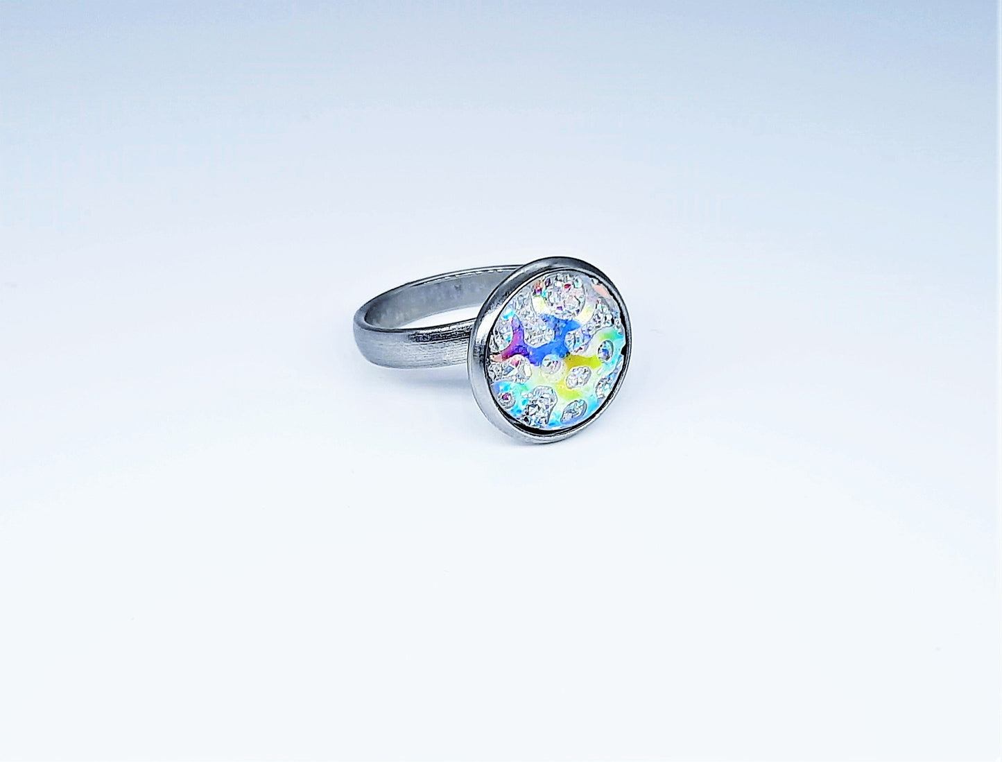 Iridescent White Pearlescent Resin Ring, Adjustable