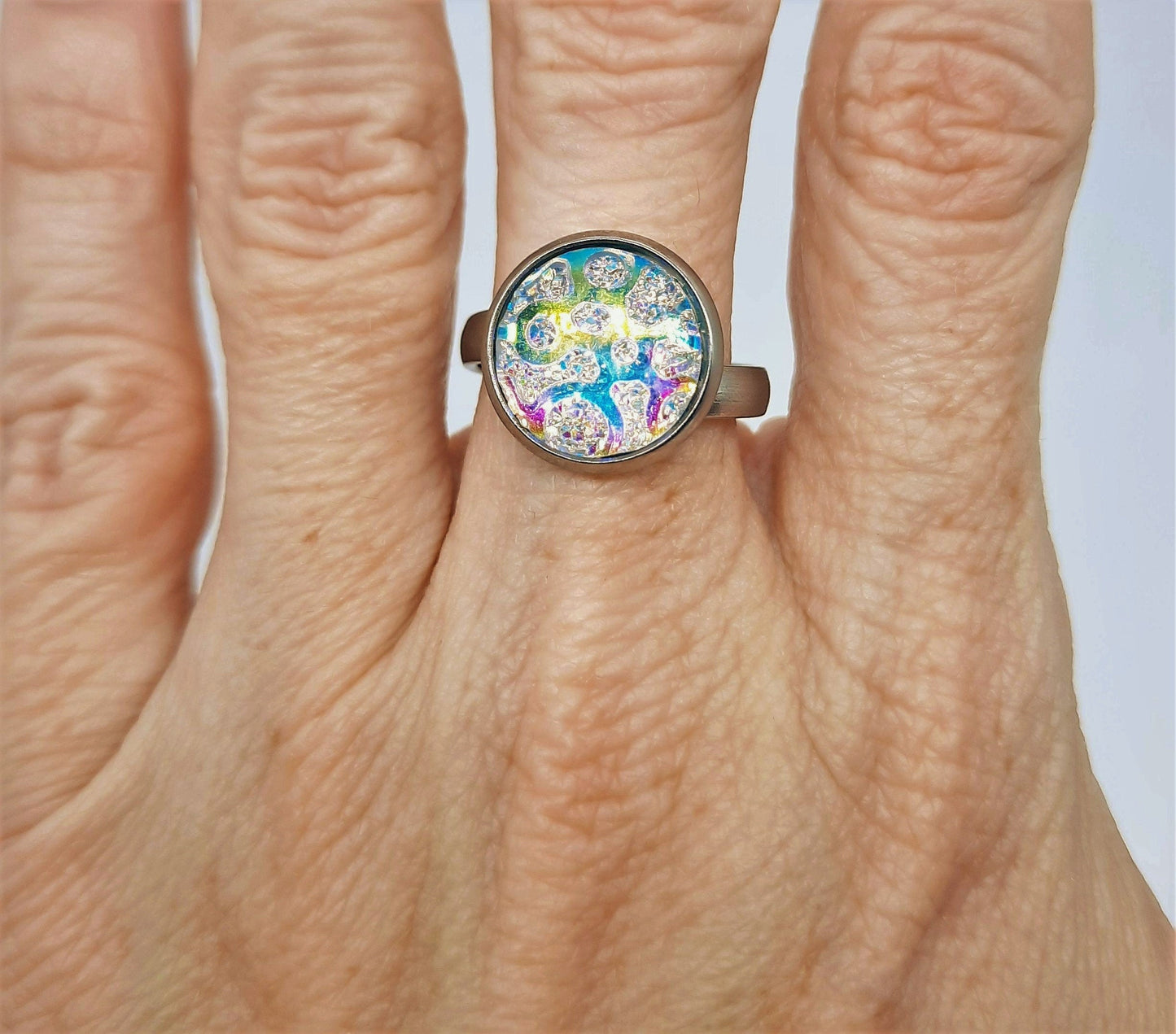 Iridescent White Pearlescent Resin Ring, Adjustable