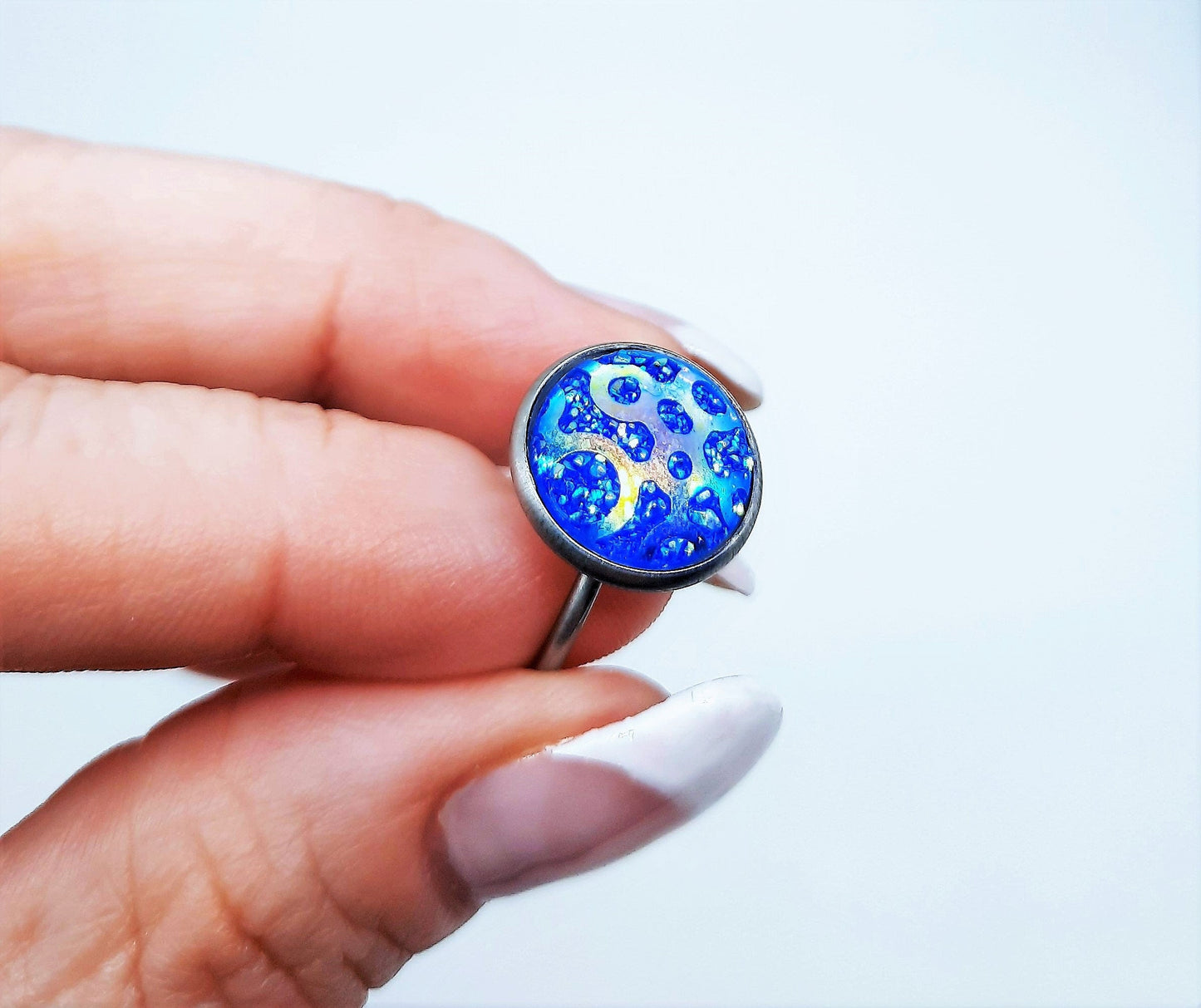 Iridescent Blue Resin Cuff Finger Ring, Size 7