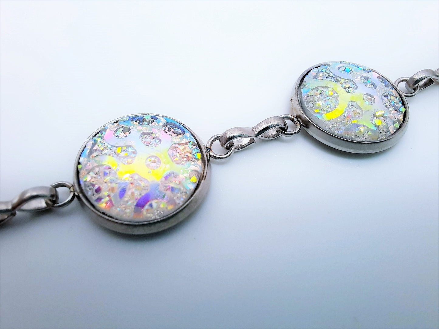 Iridescent White Resin Link Bracelet
