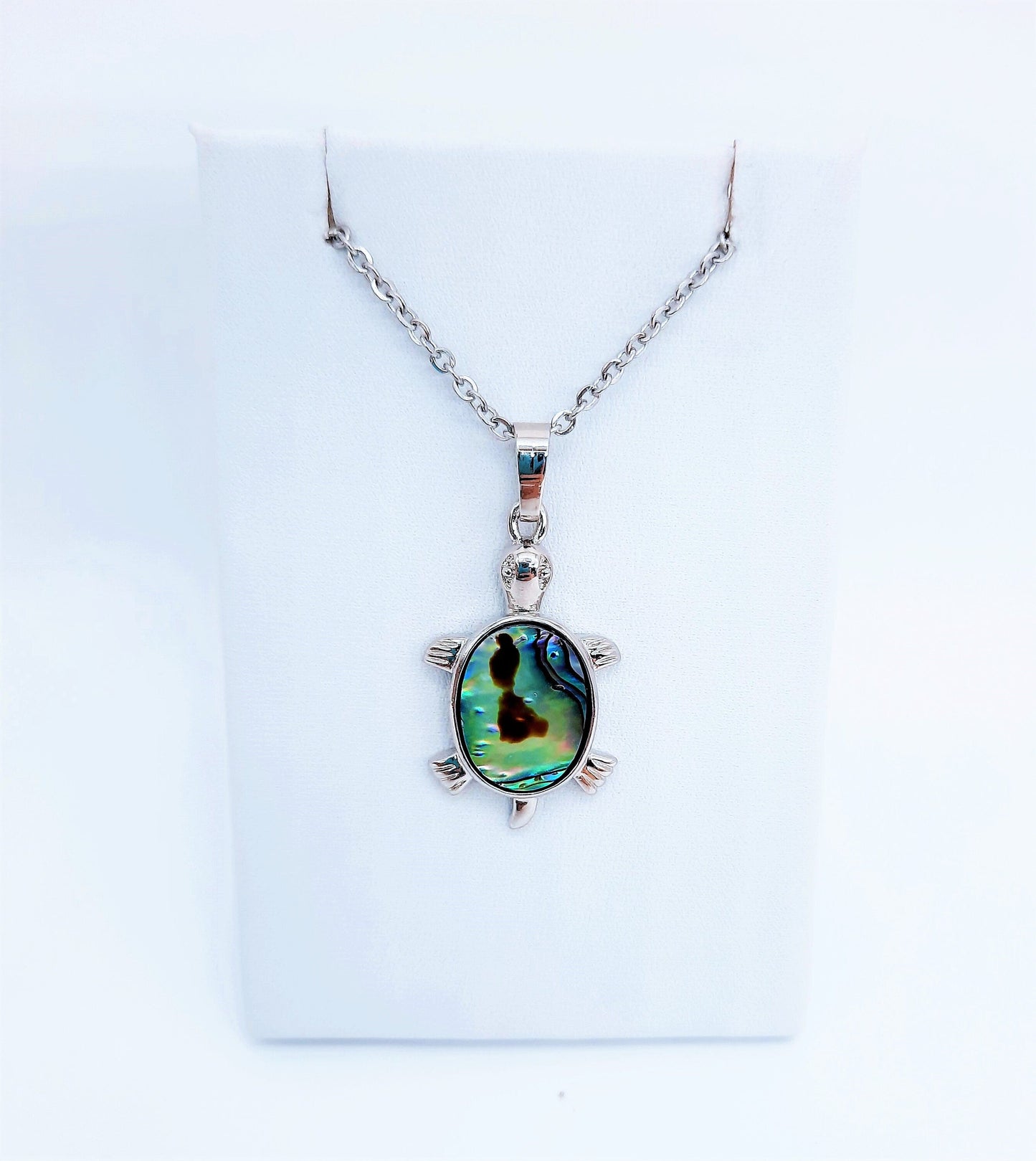 Abalone / Paua Seashell Small Sea Turtle Pendant Necklace
