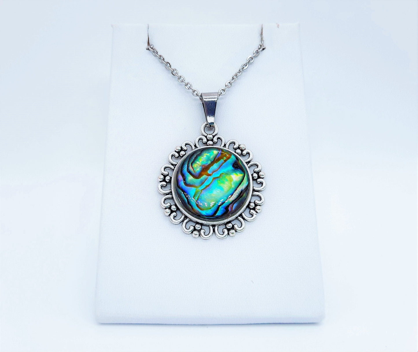 Abalone / Paua Seashell Tibetan Style Pendant Necklace