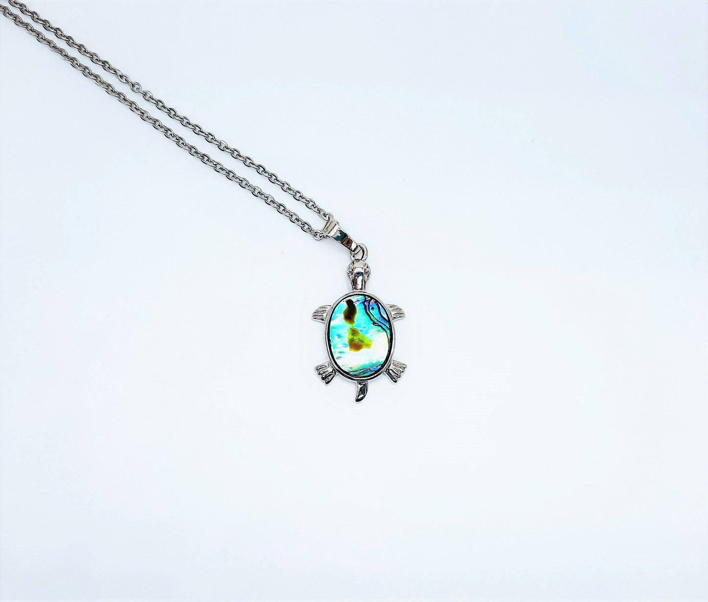 Abalone / Paua Seashell Small Sea Turtle Pendant Necklace