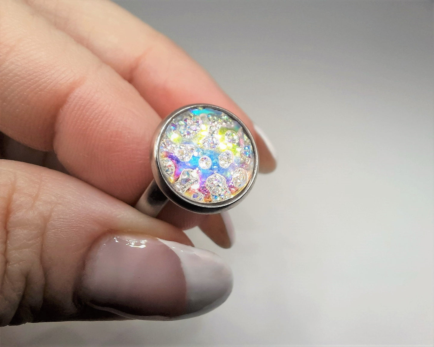 Iridescent White Pearlescent Resin Ring, Adjustable