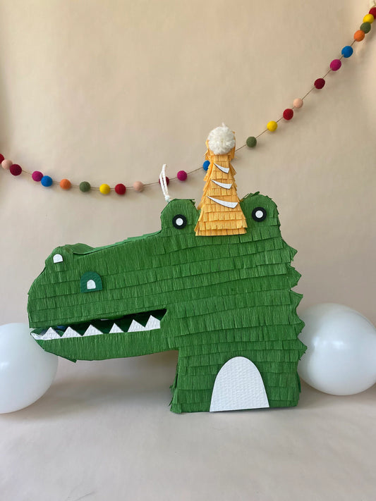 🐊 Party Alligator Piñata – Handmade Alligator Party Decoration, Candy Holder
