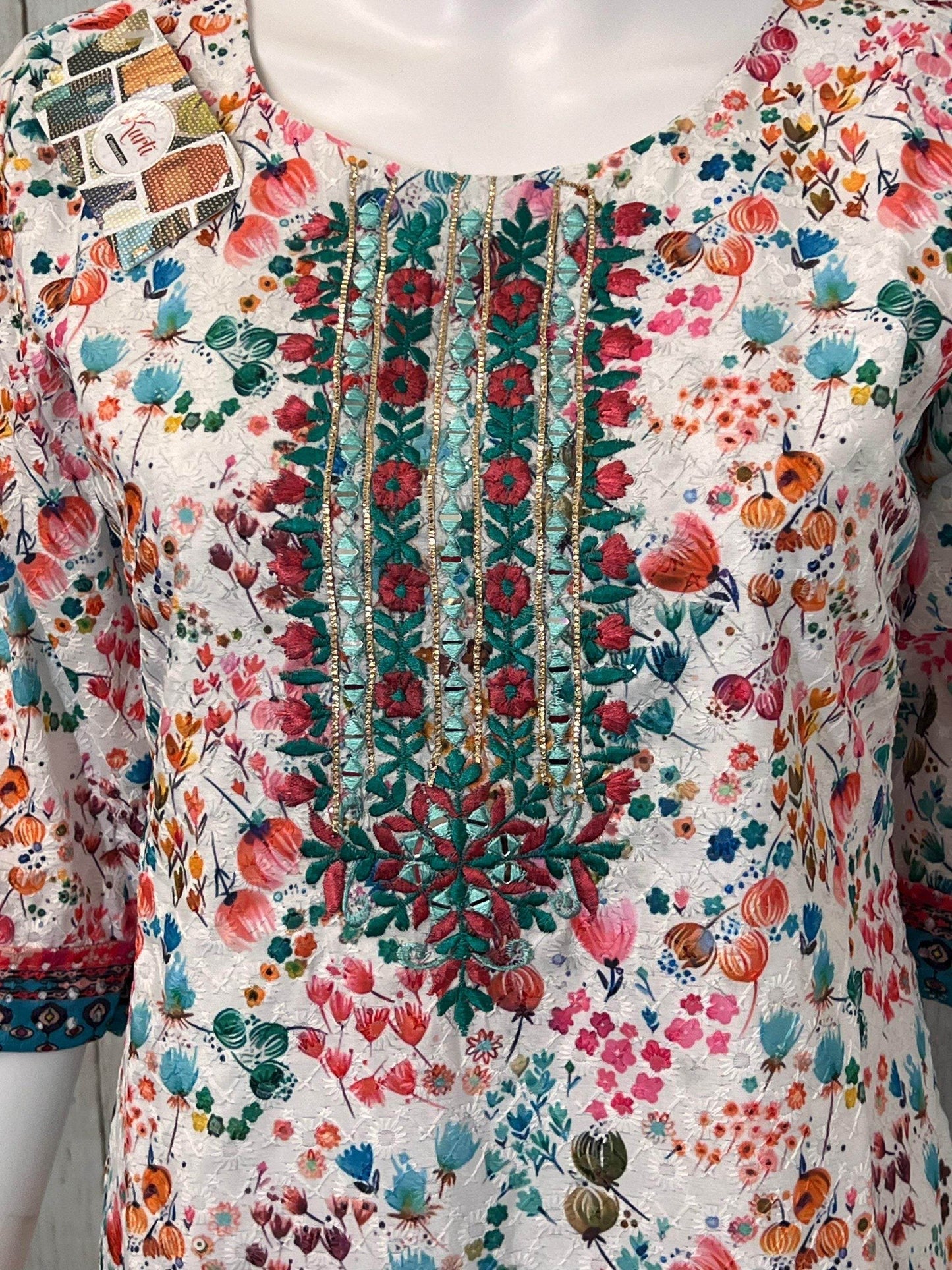 Chikankari kurti