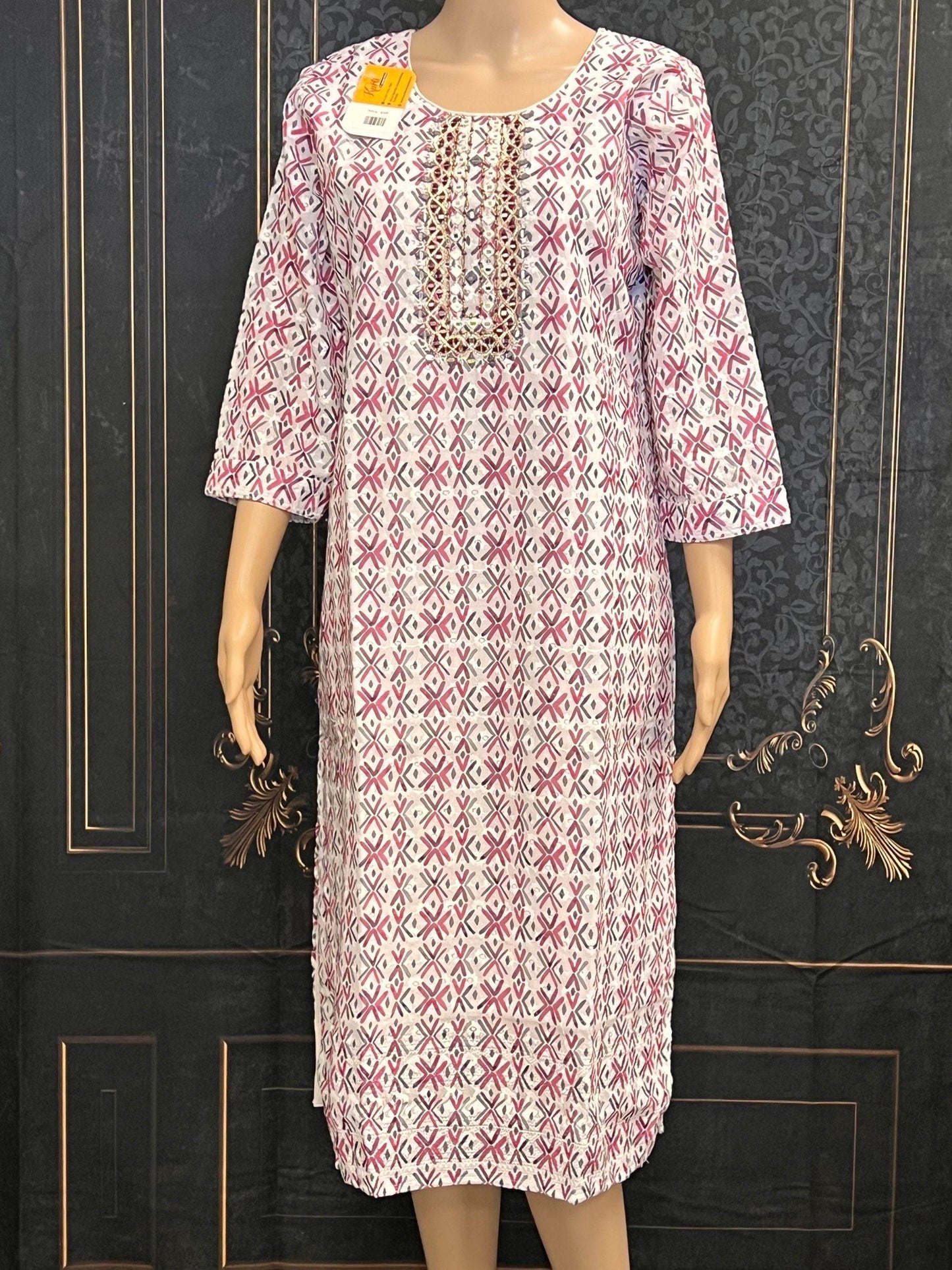 Cotton chikankari kurti