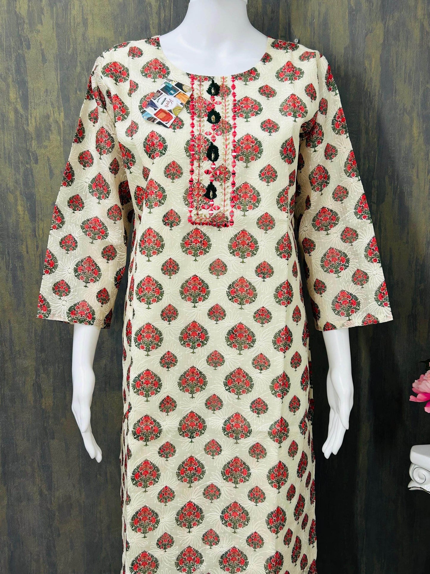 Cotton chikankari kurti