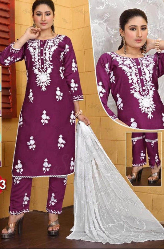 Chikankari Kurti with pant and dupatta