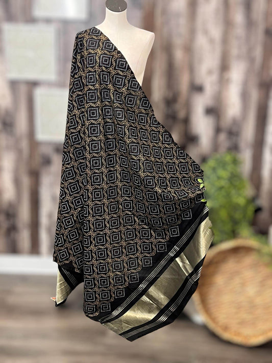 Bandhani print dupatta