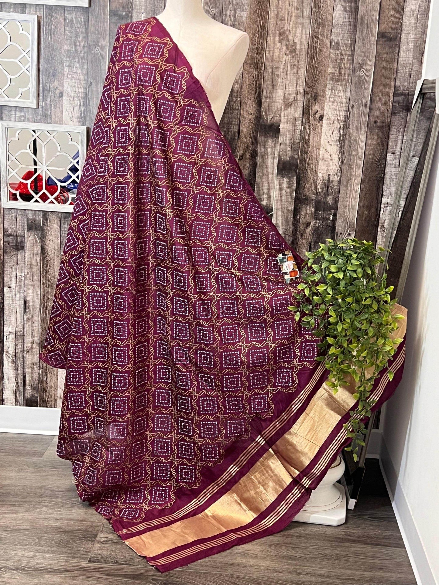 Bandhani print dupatta