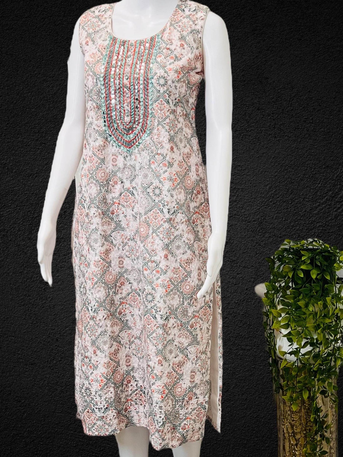 Chikankari kurti