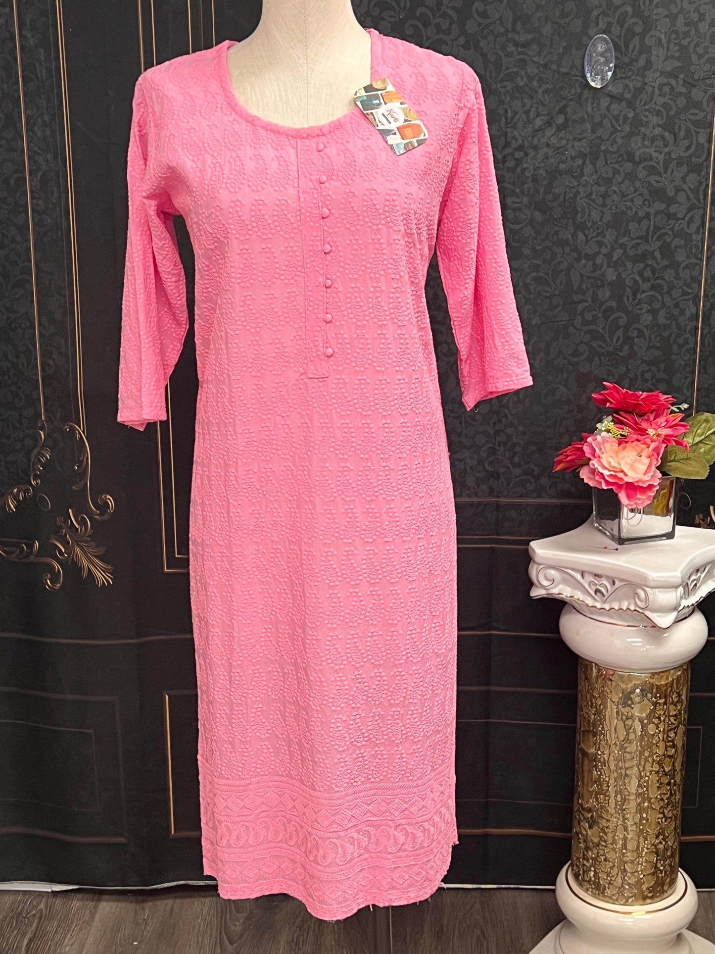 chikankari kurti