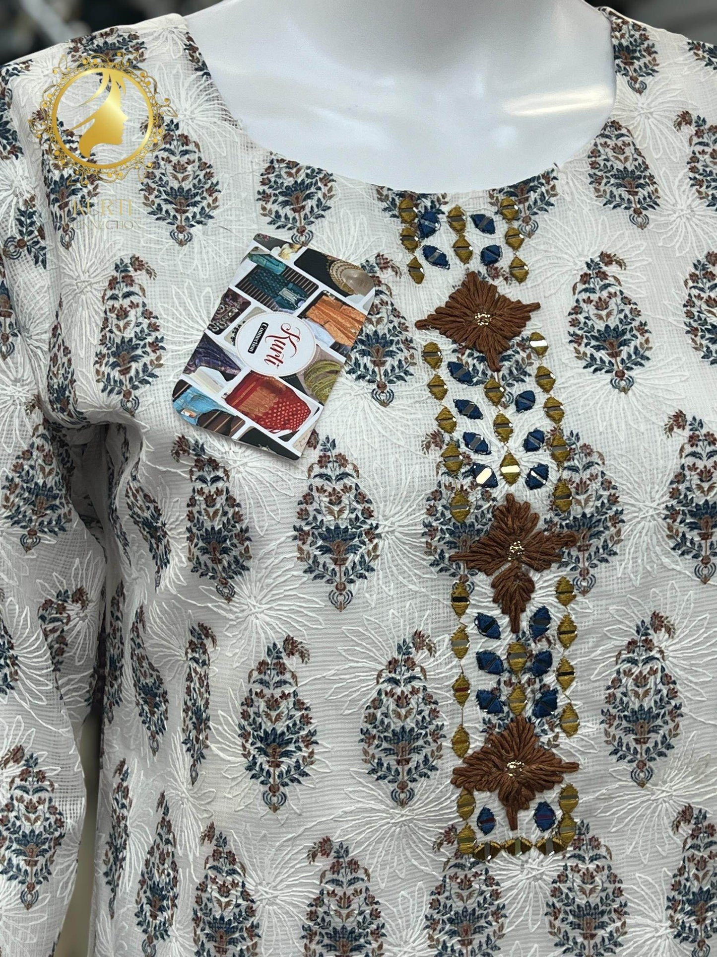 Cotton chikankari kurti