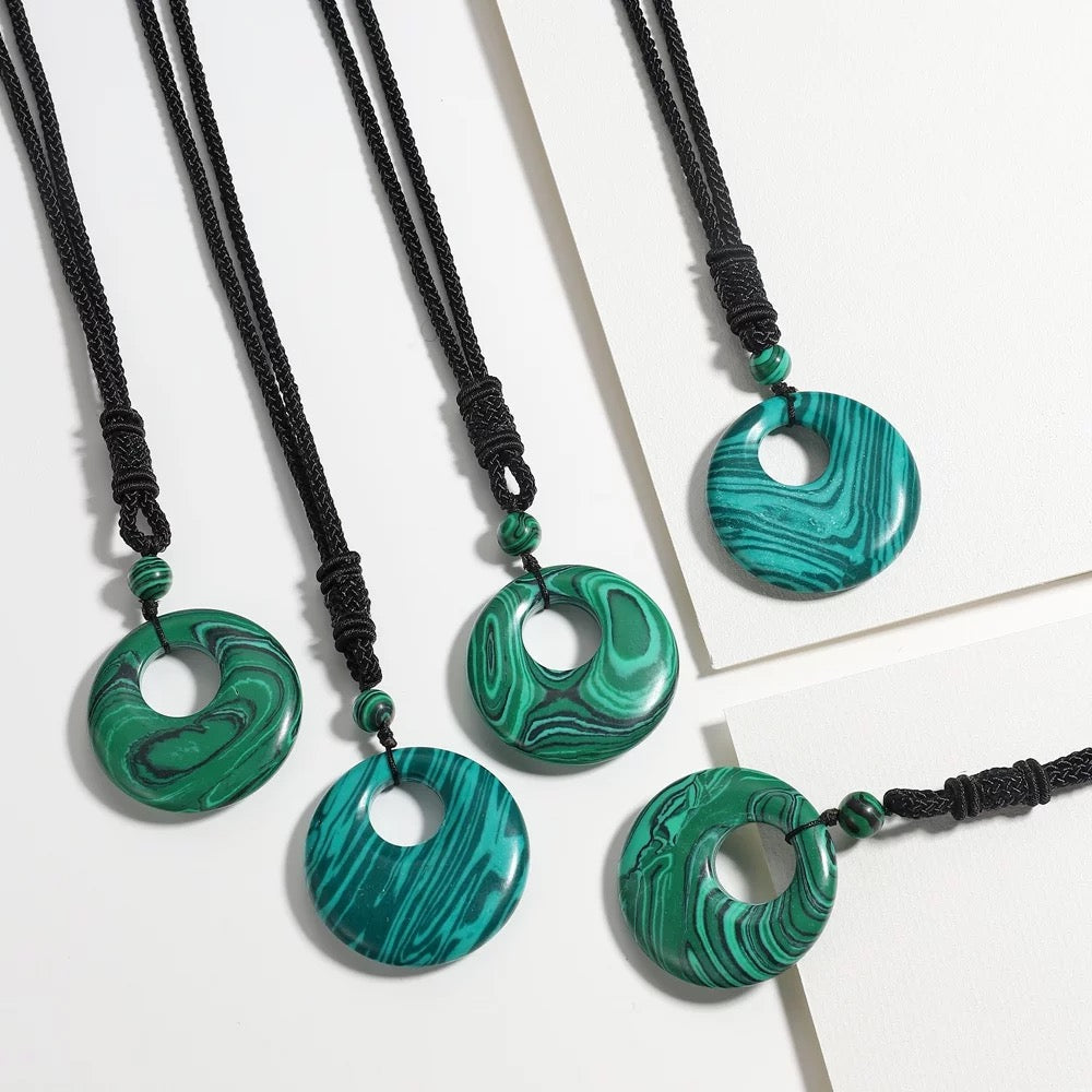 Malachite crystal necklace | Guardian stone - Concordia Style Boutique