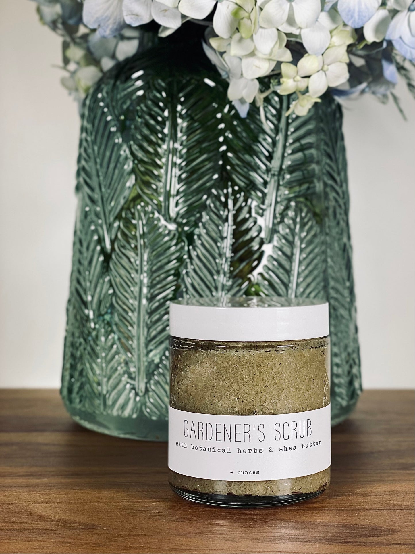 Gardener's Scrub - Concordia Style Boutique