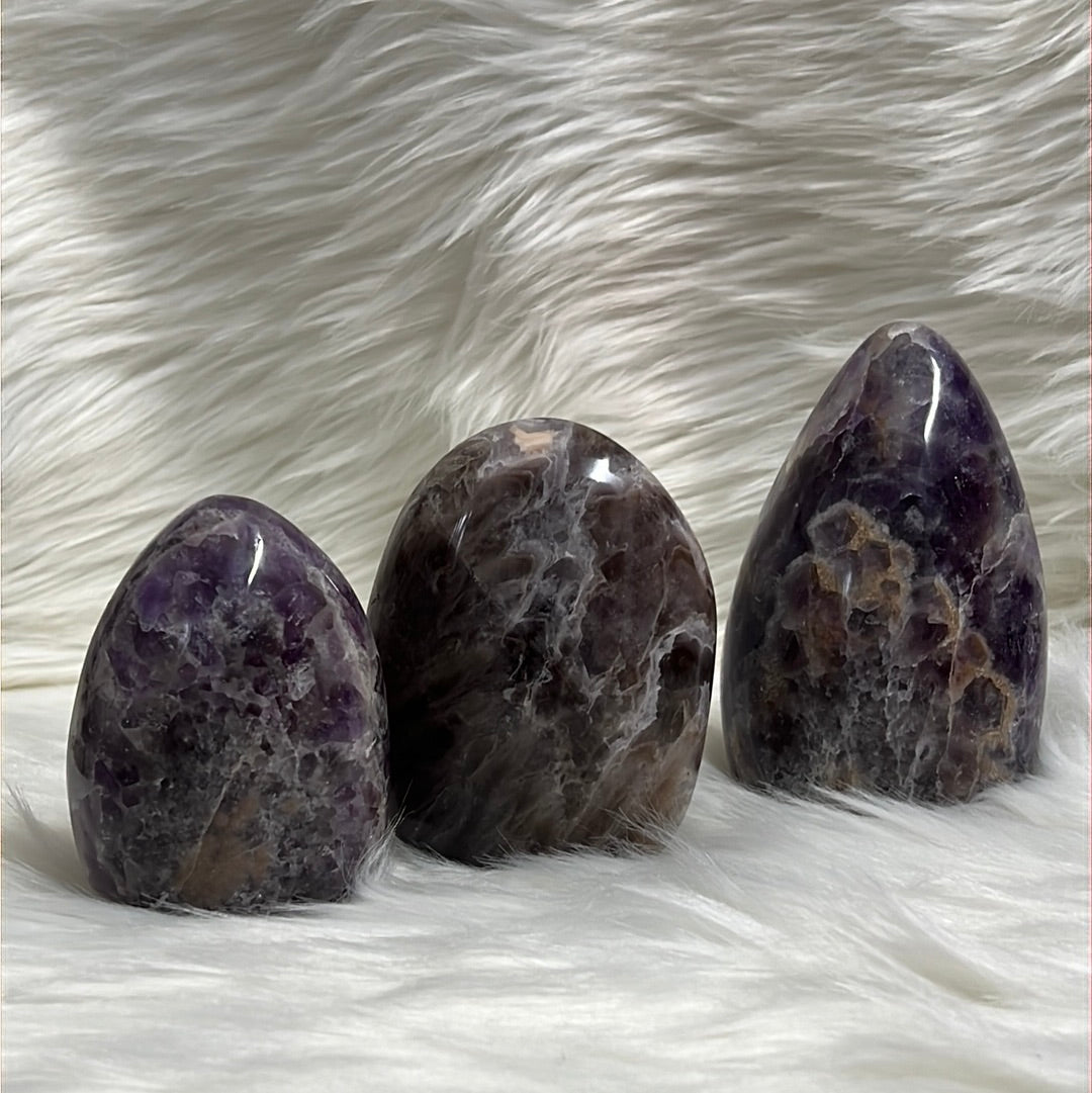 Amethyst crystal for desk decor - Concordia Style Boutique
