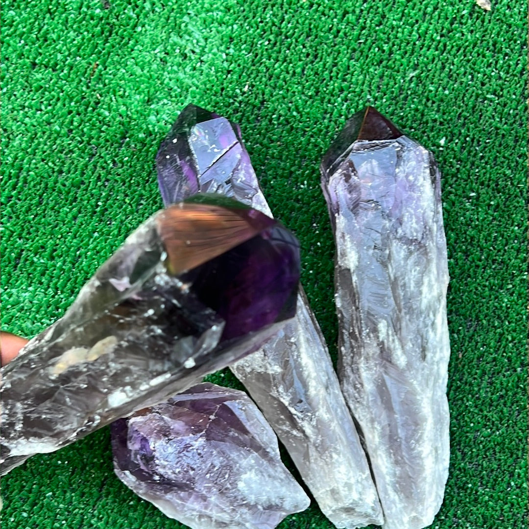 Amethyst Phantom Spectrum Point - Concordia Style Boutique