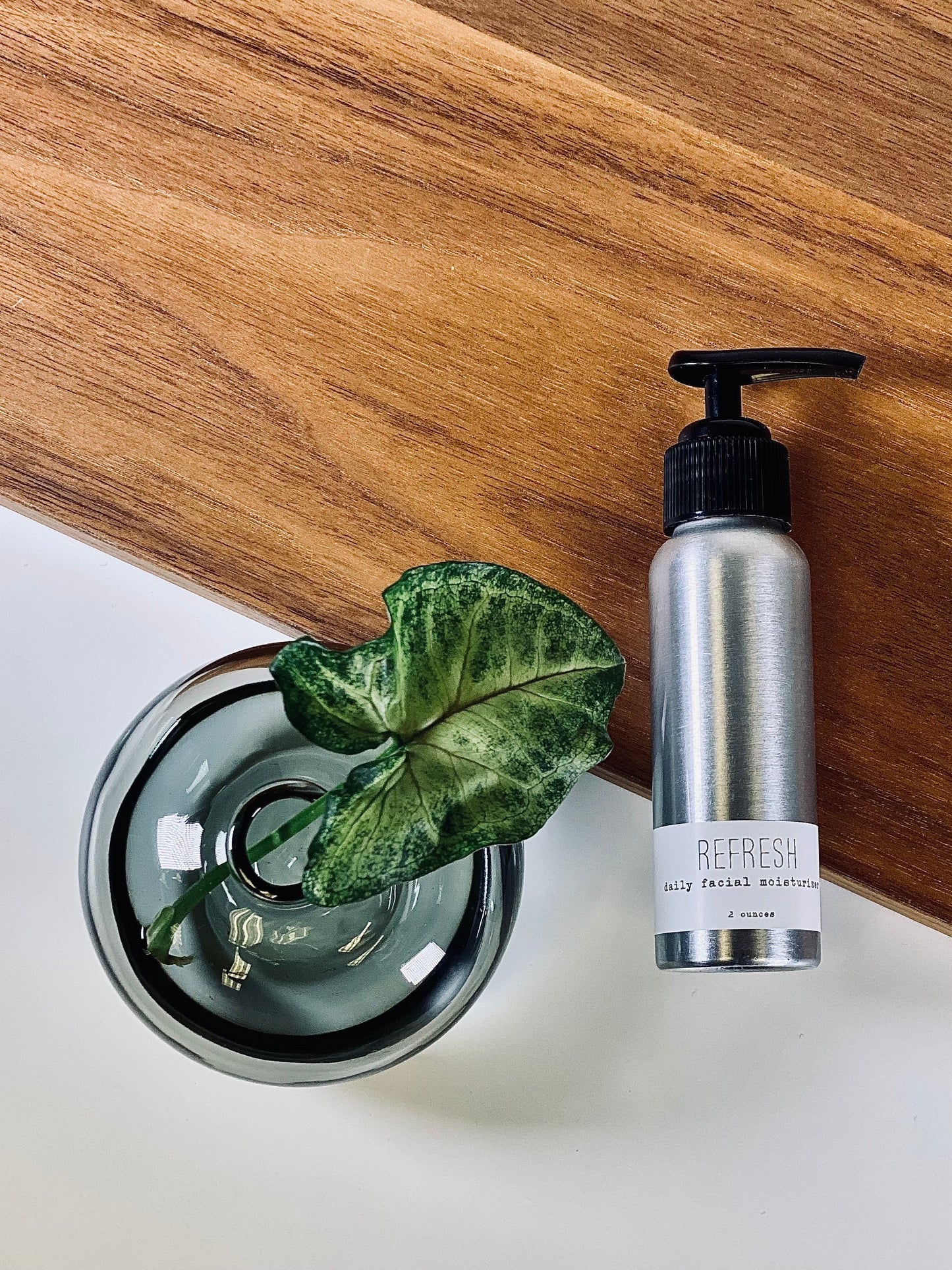 Refresh - Daily Facial Moisturizer - Aluminum - Concordia Style Boutique