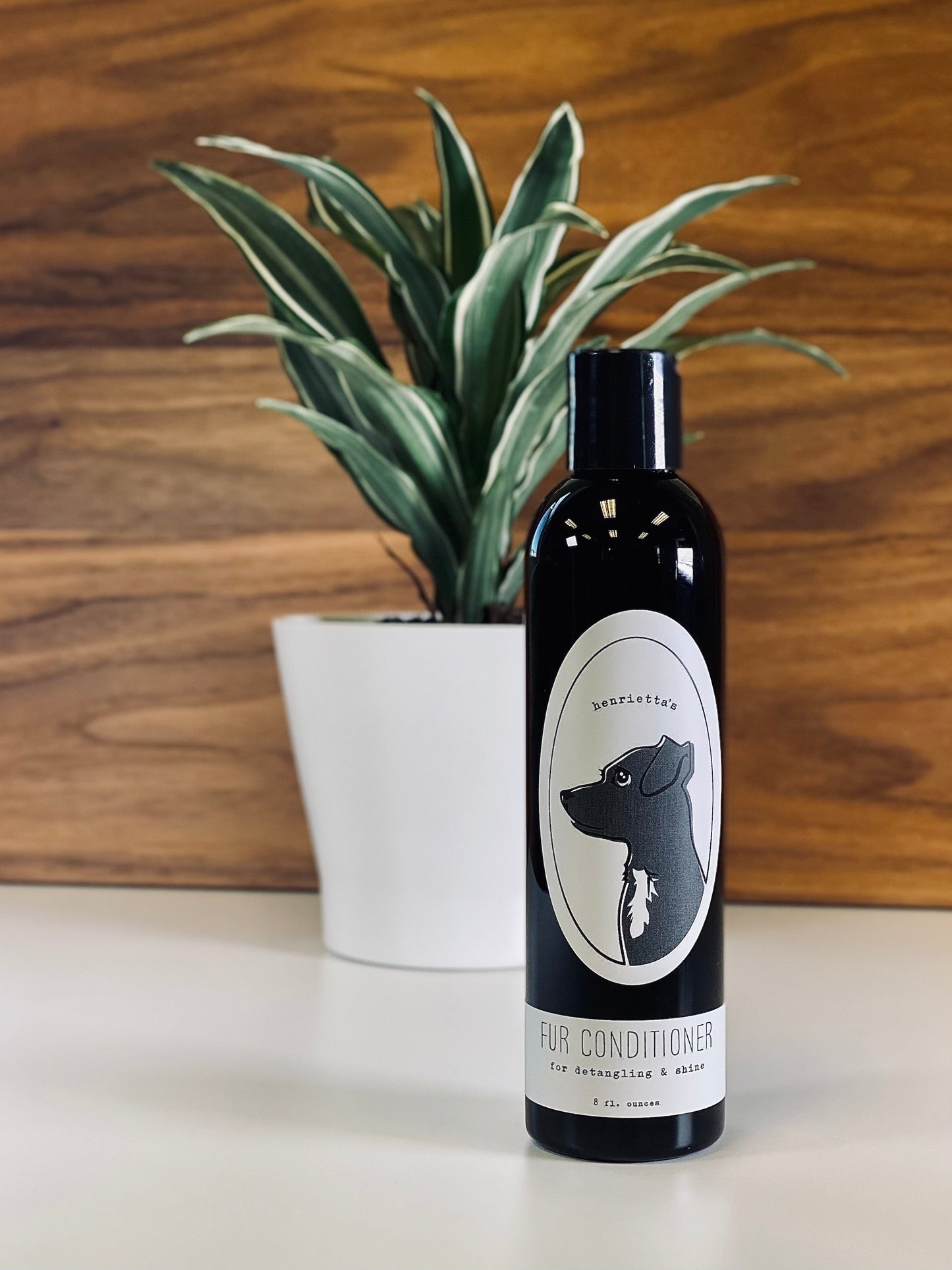 Henrietta's Fur Conditioner - Concordia Style Boutique