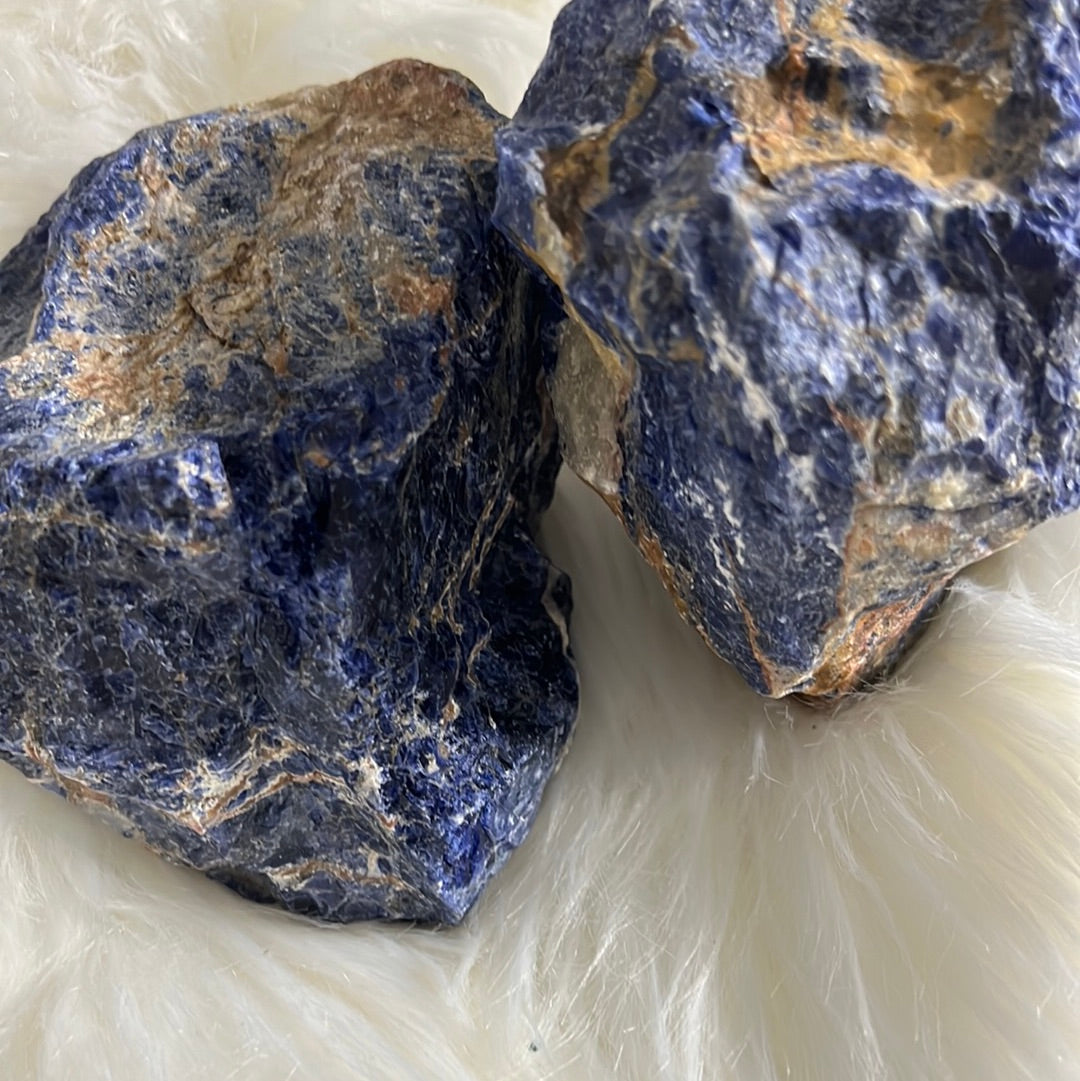 Jumbo Sunset Sodalite - Raw healing stone - Concordia Style Boutique