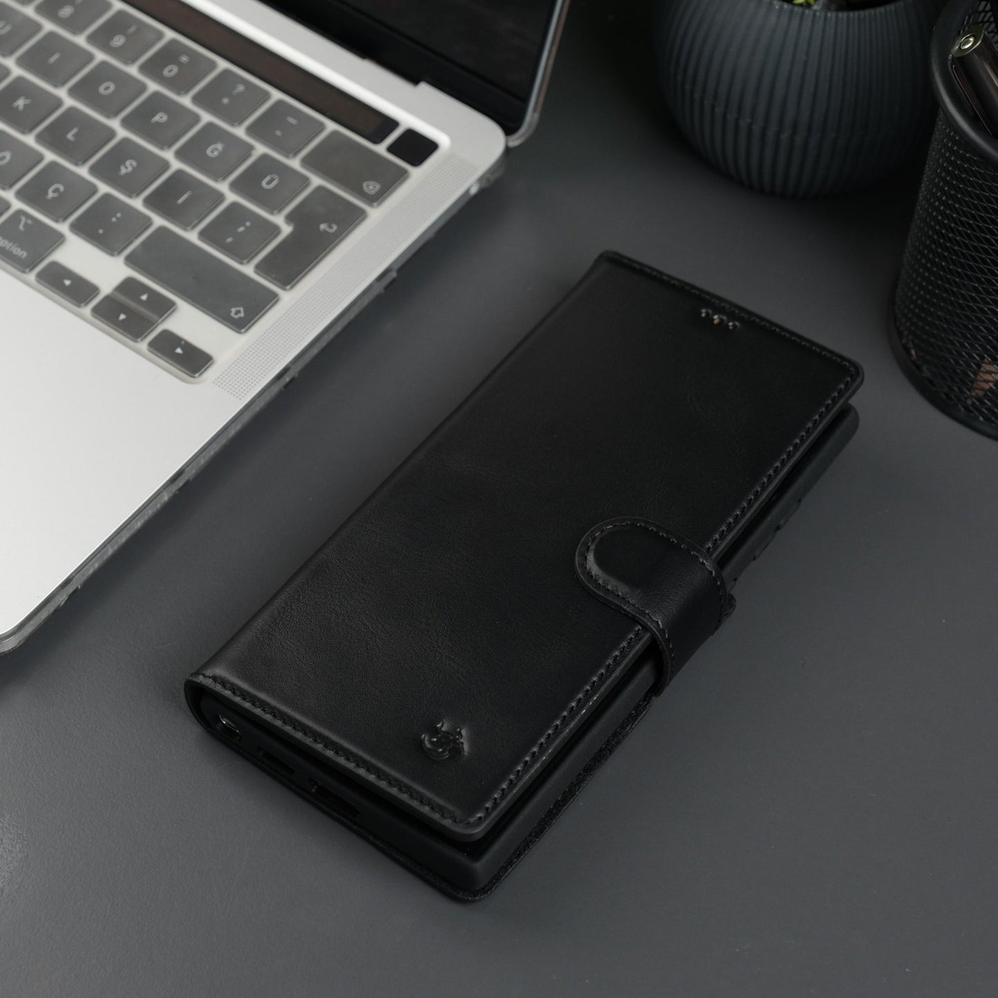 Leather Samsung Galaxy S25 Ultra Wallet Case | Buffalo - Concordia Style Boutique