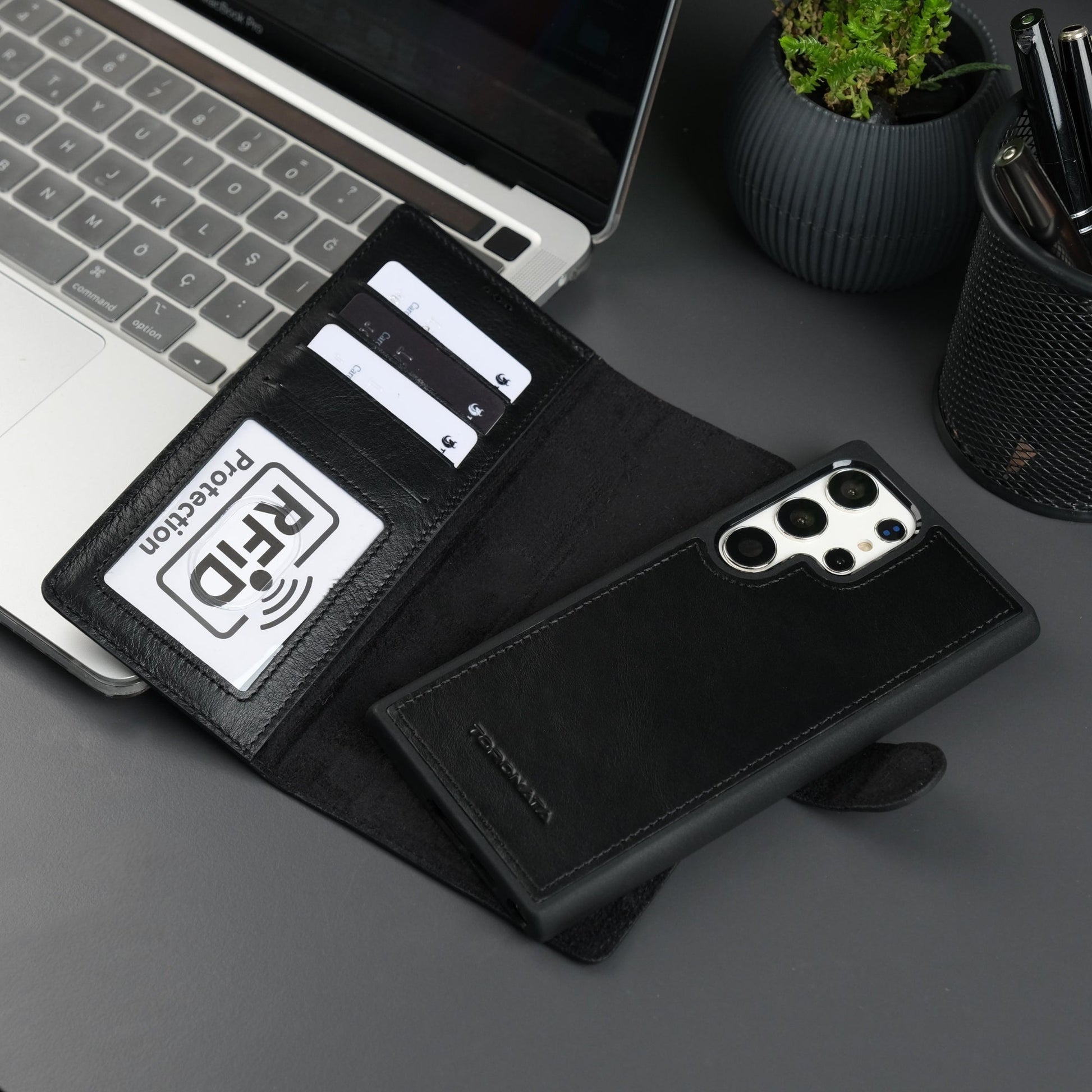 Leather Samsung Galaxy S25 Ultra Wallet Case | Buffalo - Concordia Style Boutique