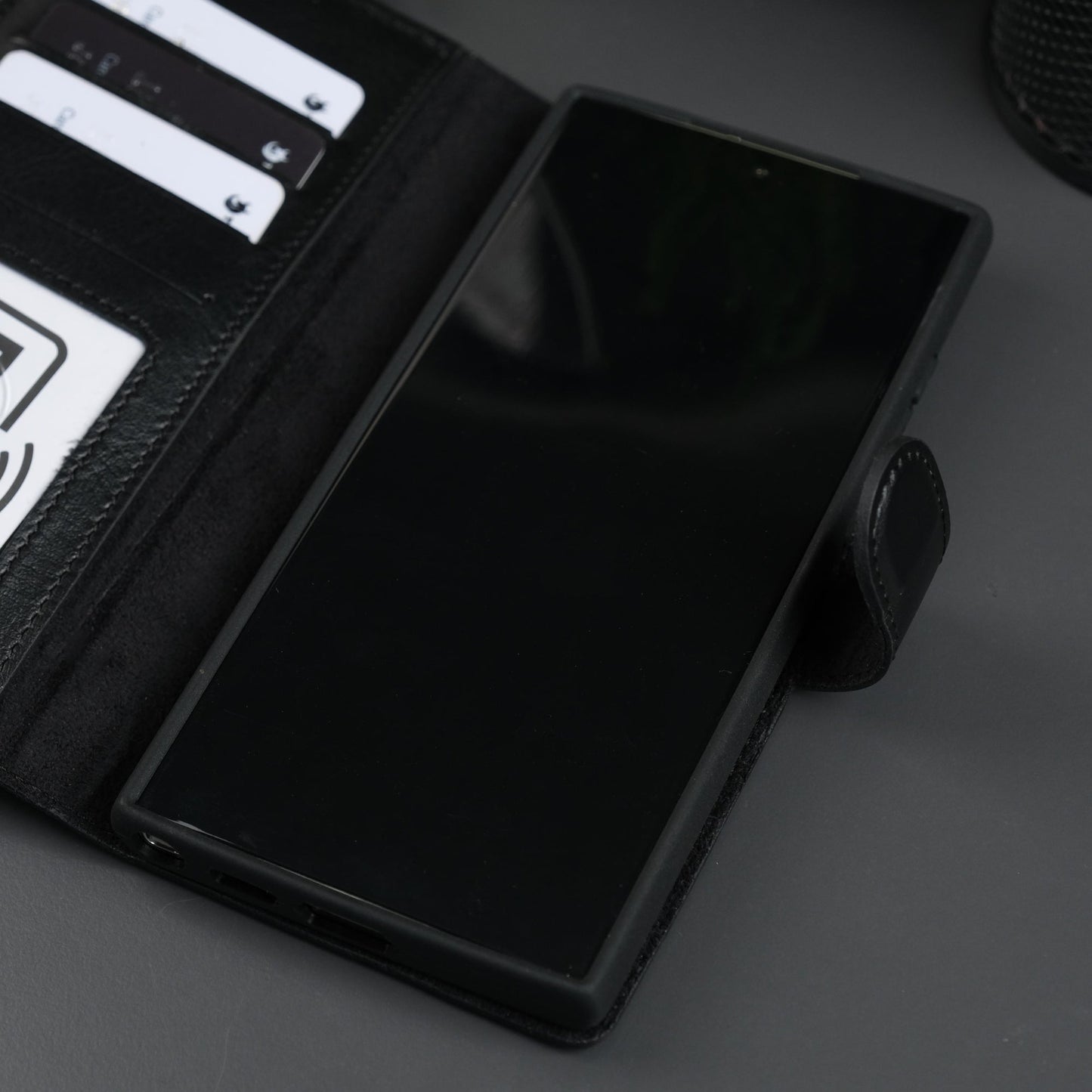 Leather Samsung Galaxy S25 Ultra Wallet Case | Buffalo - Concordia Style Boutique