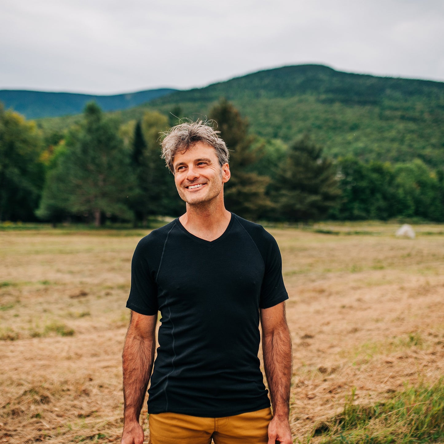 Microweight - Men's Wool V-Neck T-Shirt Woolverino - Concordia Style Boutique