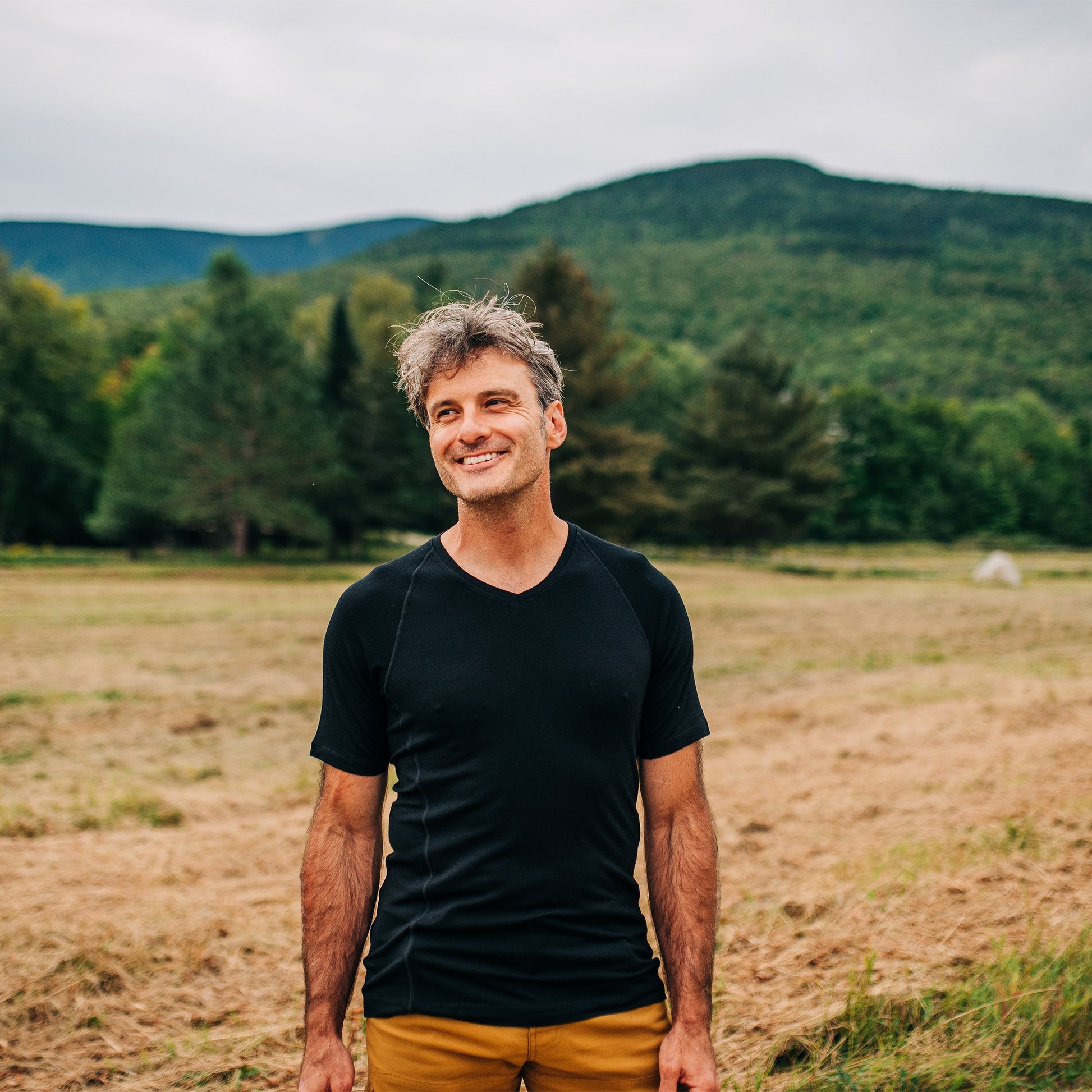 Microweight - Men's Wool V-Neck T-Shirt Woolverino - Concordia Style Boutique