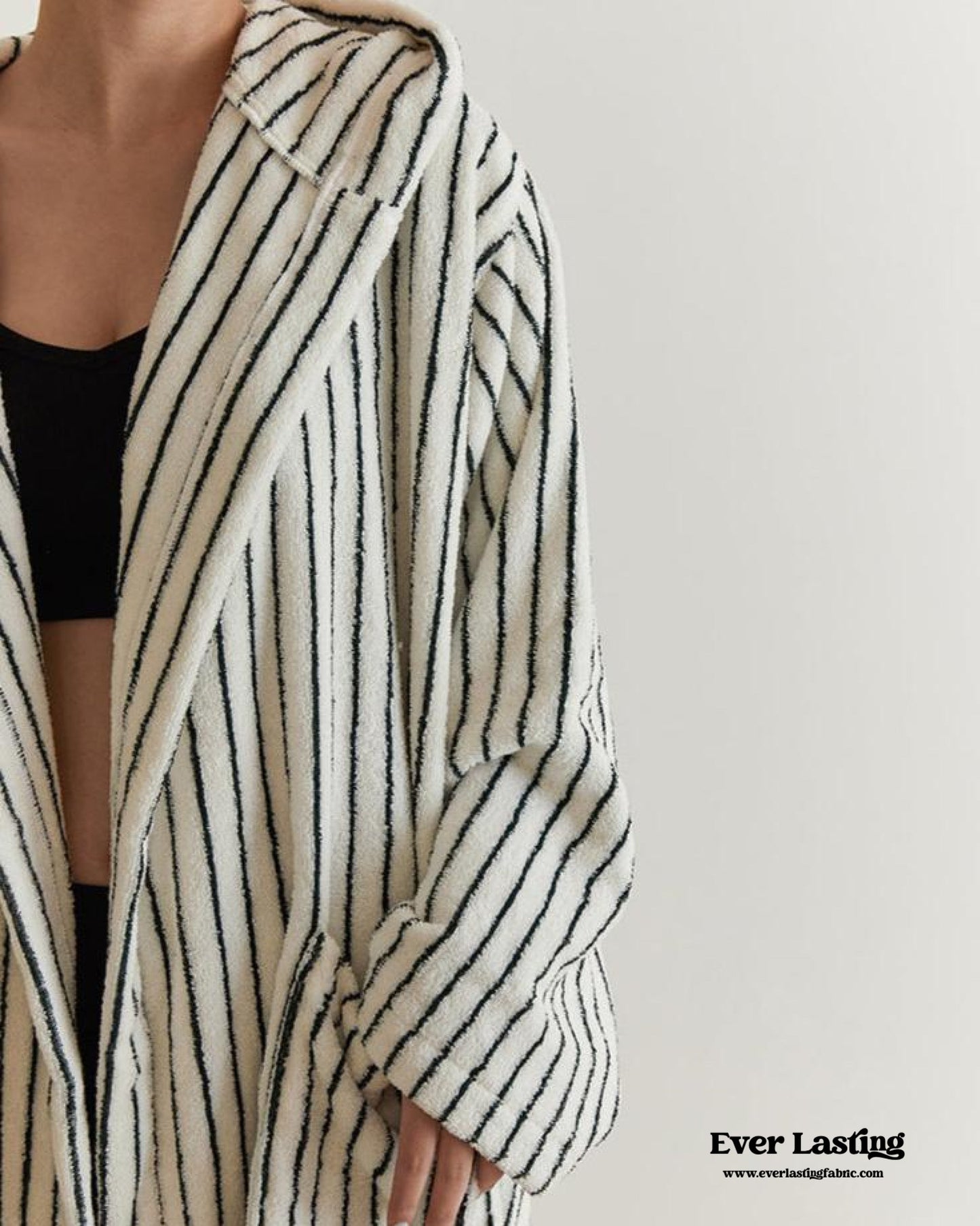 Minimalist Thin Striped Hooded Bathrobe