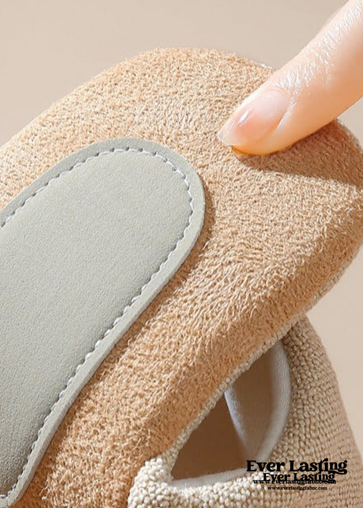 Modern House Slipper / White