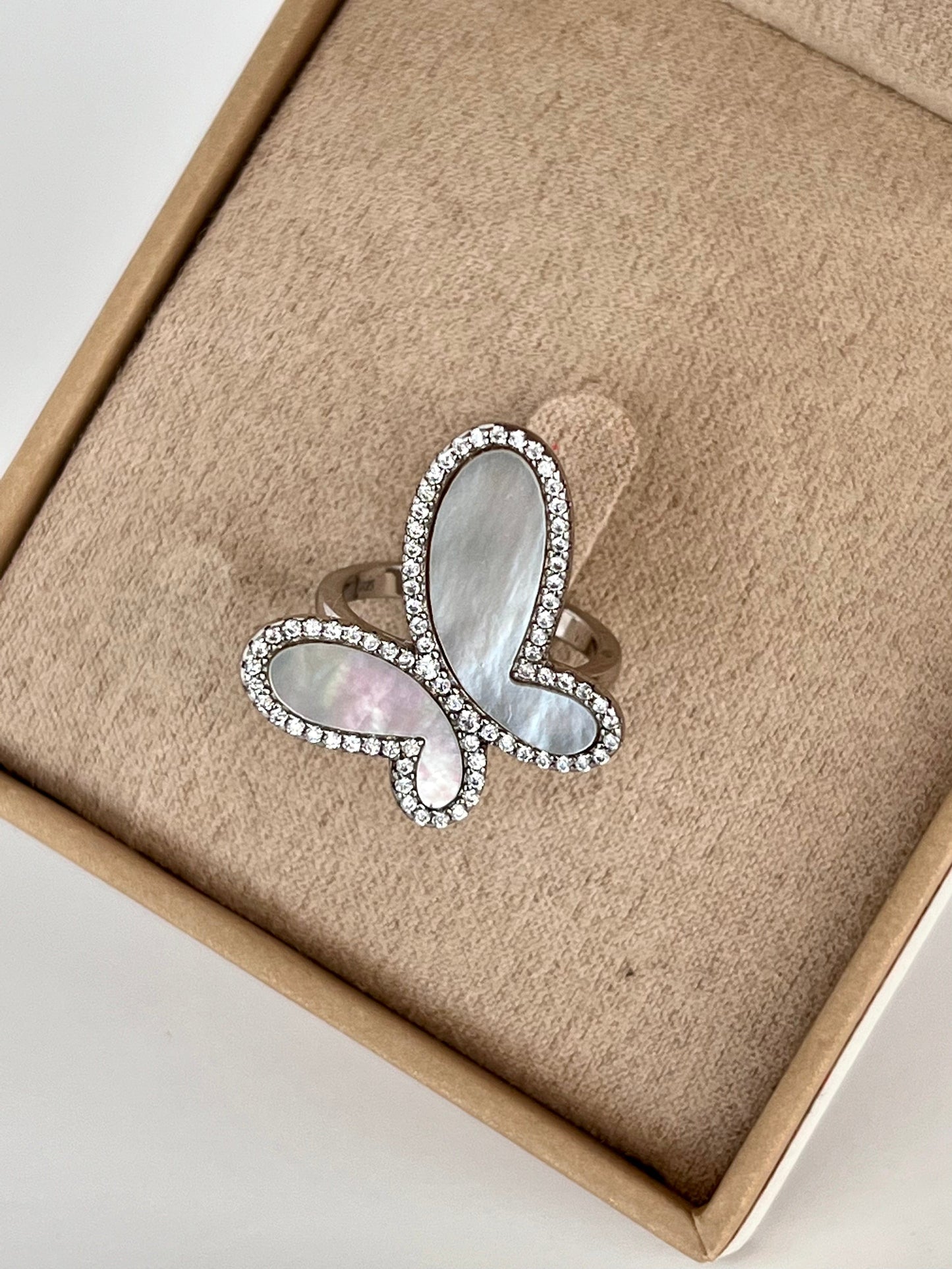 .925 Silver Ring w/ Mother Of Pearl Butterfly encrusted with Cubic Zirconia Jewelry