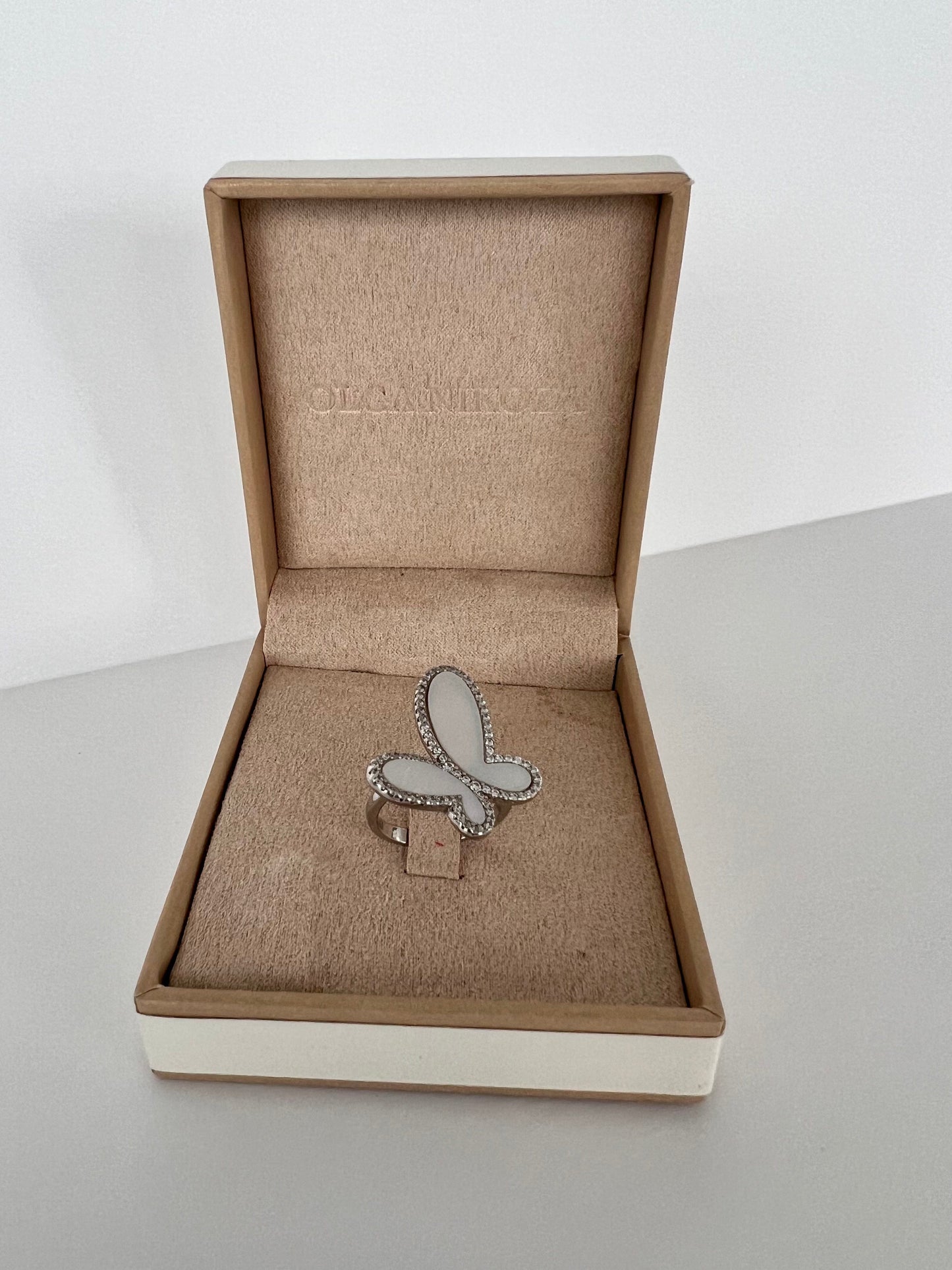 .925 Silver Ring w/ Mother Of Pearl Butterfly encrusted with Cubic Zirconia Jewelry