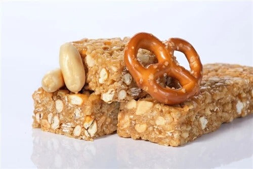 Peanut Butter Pretzel Bars - Concordia Style Boutique