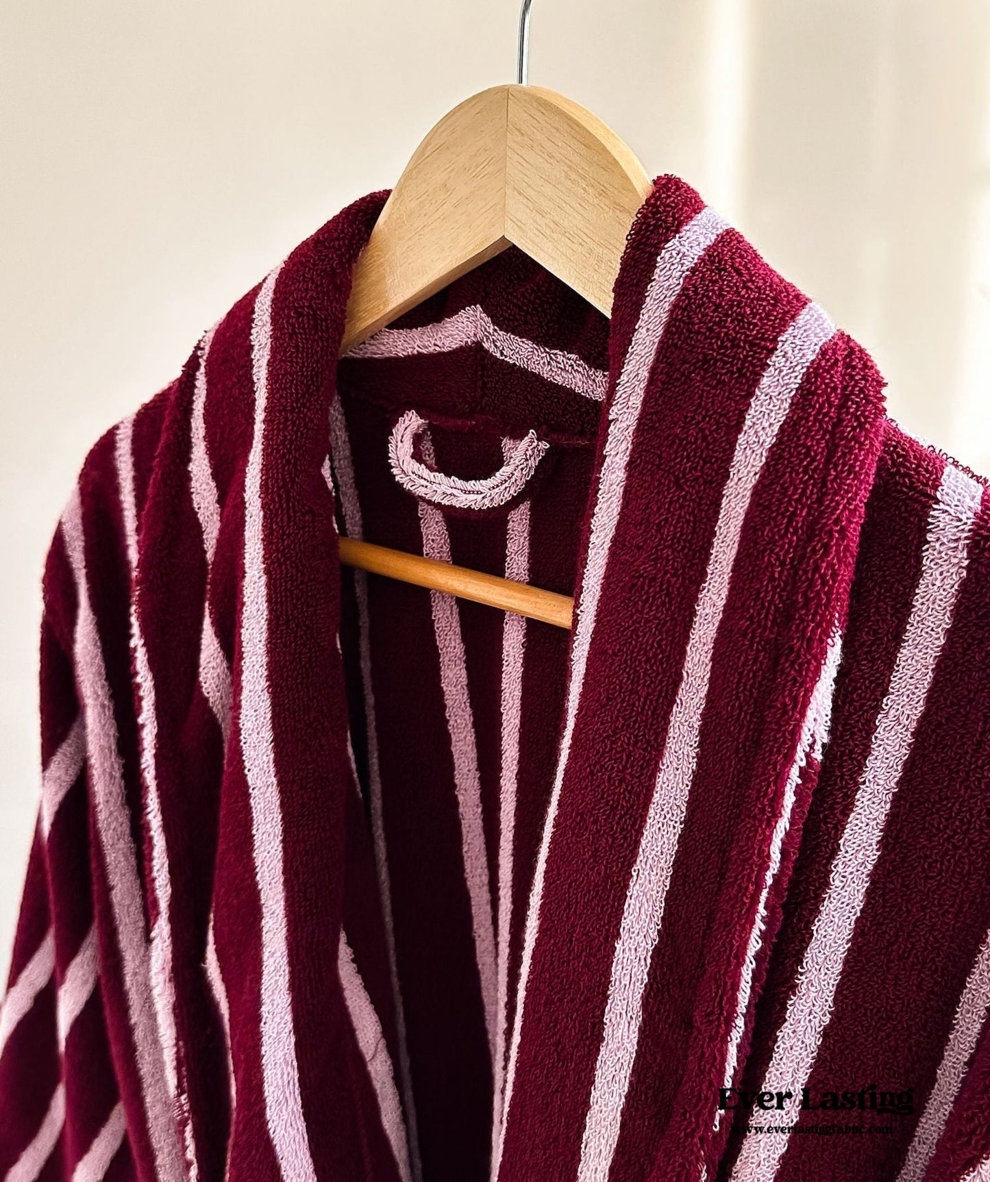 Retro Minimalist Striped Bathrobe Set / Red