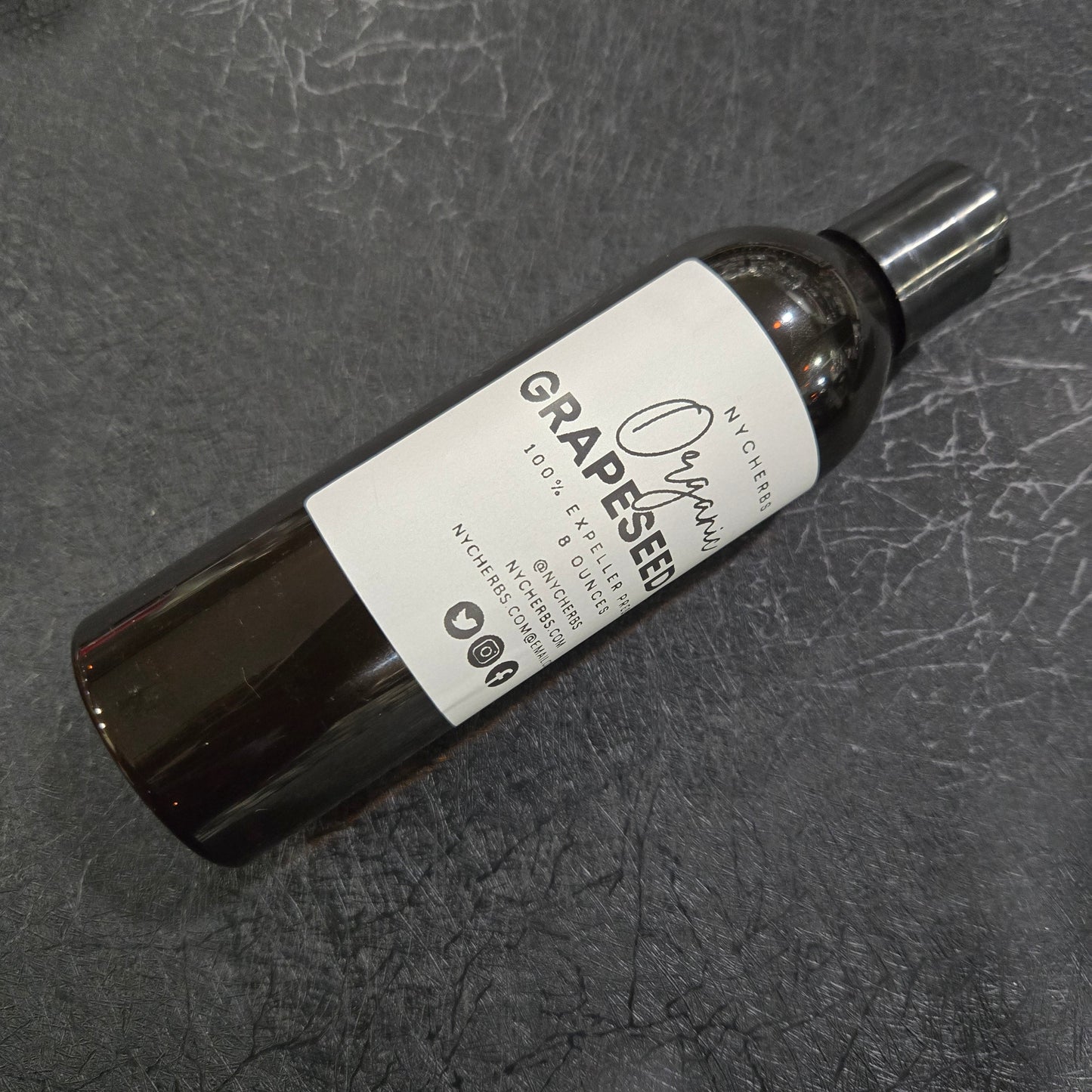 Grapeseed Oil | Vitamin E Rich, Anti-Aging Moisturizer