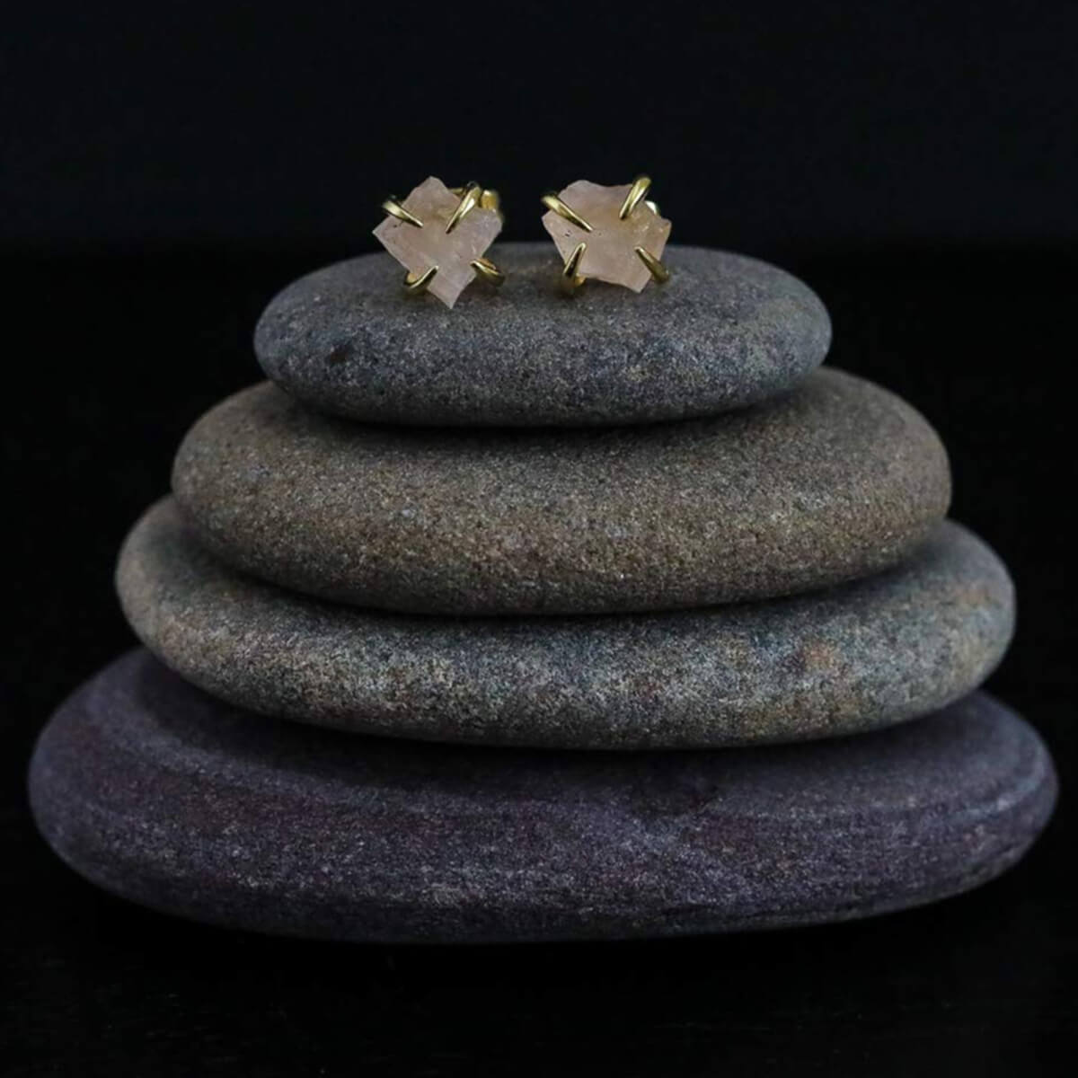 CLAW GEMSTONE EARRINGS (PAIR) - Concordia Style Boutique