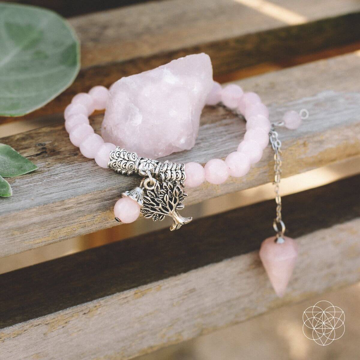 The Rose Quartz Healing Crystal Set - Concordia Style Boutique