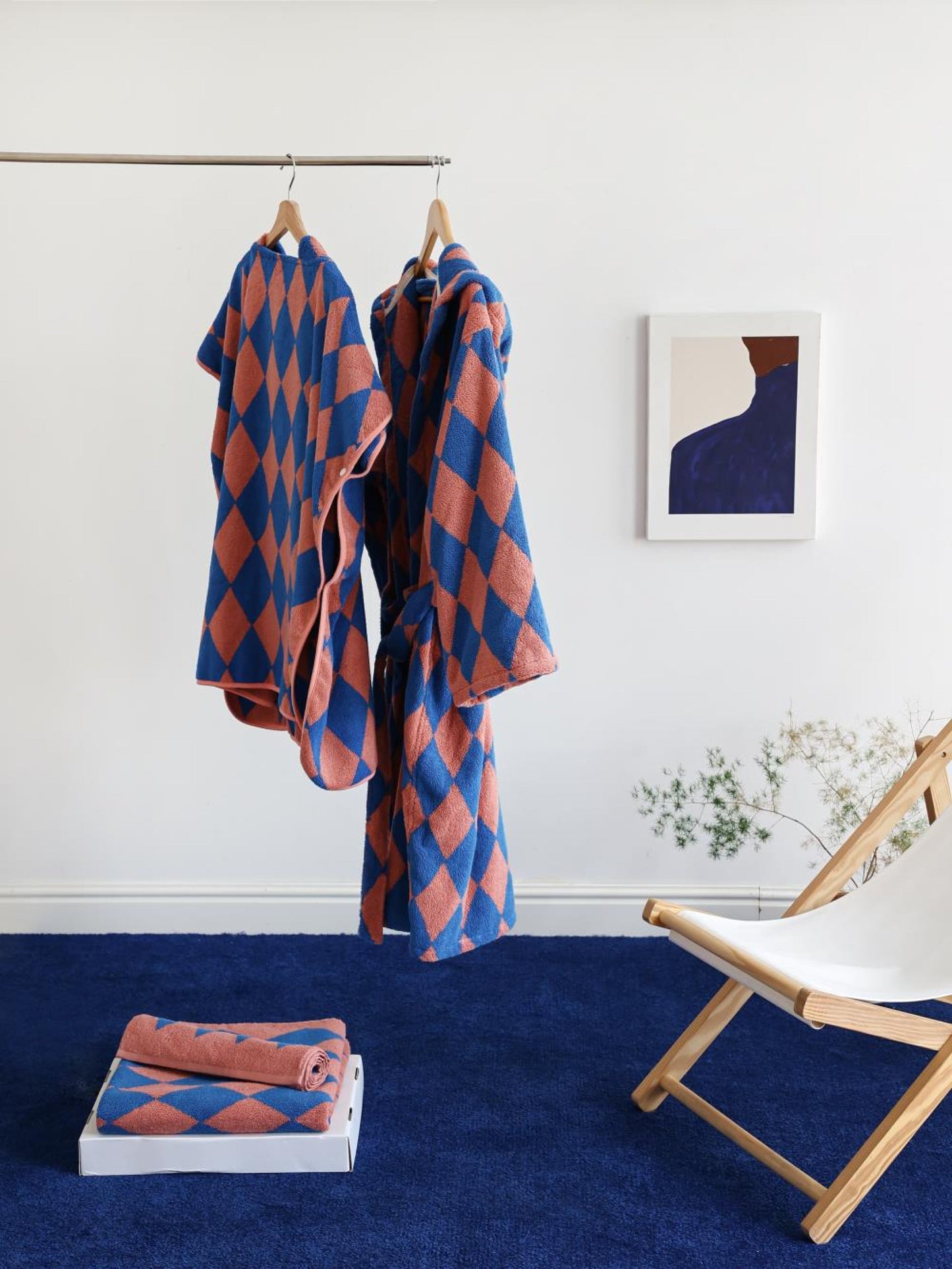Thin Striped Towel and Bathrobe Set