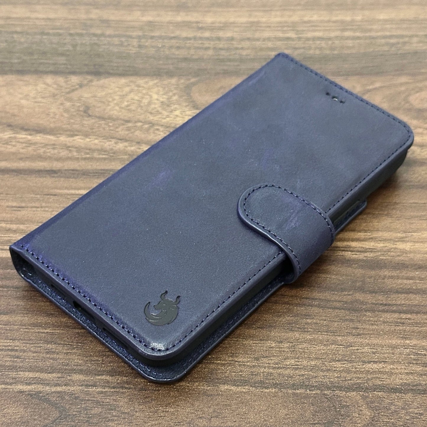 Vegas Premium Leather iPhone 15 Pro Max Wallet Case with MagSafe | Detachable RFID Blocking Luxury Wallet - Concordia Style Boutique