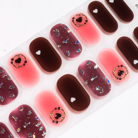 Darkness Heart Gel Nails