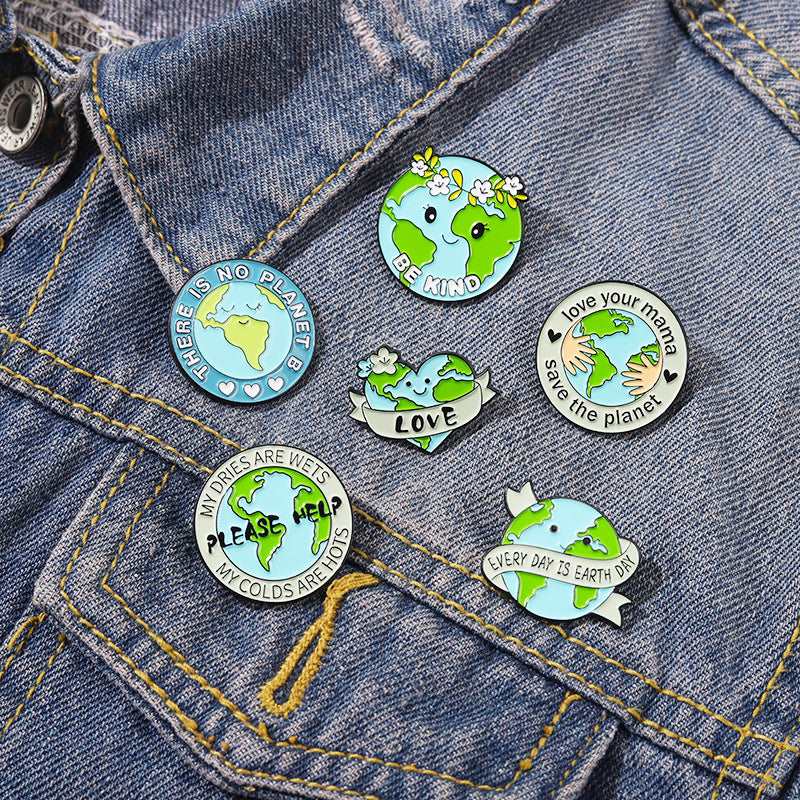 Amazon Love Earth Brooch Green round Environmental Protection Golden M Badge Wear Medal Collar Pin Brooch