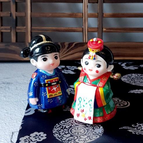 [Drida Shop] Korean Traditional Souvenir Hanbok(Traditional Korean Clothes) Doll Marriage Set - Premium Toy Figures & Playsets from Drida Shop - Just $26.78! Shop now at Concordia Style Boutique