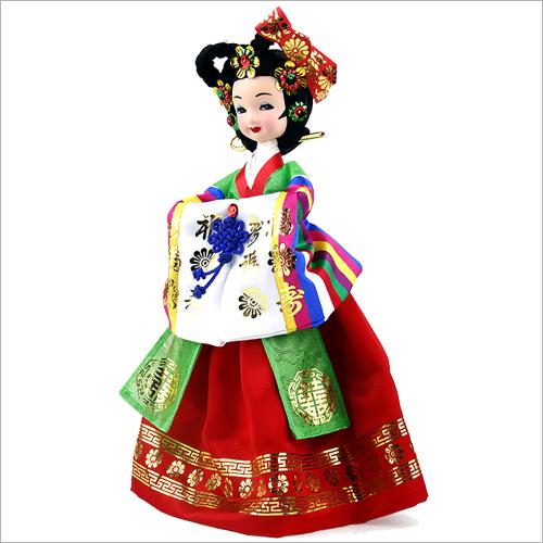 [DAMEUN KOREA] Korean Traditional Souvenir Hanbok(Traditional Korean Clothes) Doll (Queen, Small) - Premium Toy Figures & Playsets from DAMEUN KOREA - Just $35.78! Shop now at Concordia Style Boutique